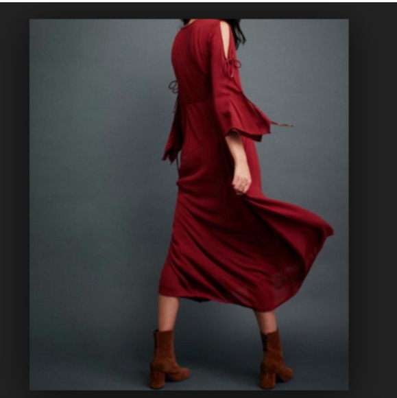 OFFER $68! RARE FREE PEOPLE GOWN - Picture 3 of 3